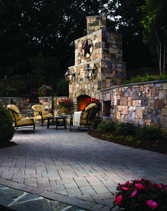 Outdoor fireplace